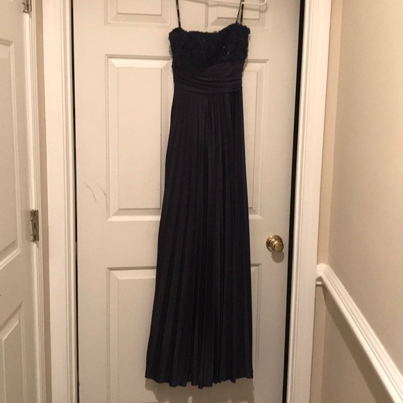 Prom/formal dress - Picture 2 of 2